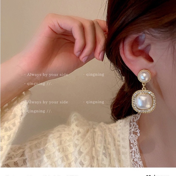 nice earring - Picture 2 of 2